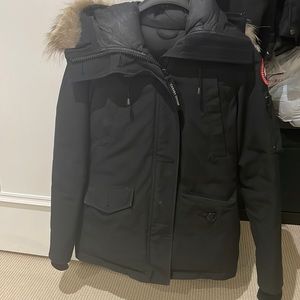 Canada goose black puffer